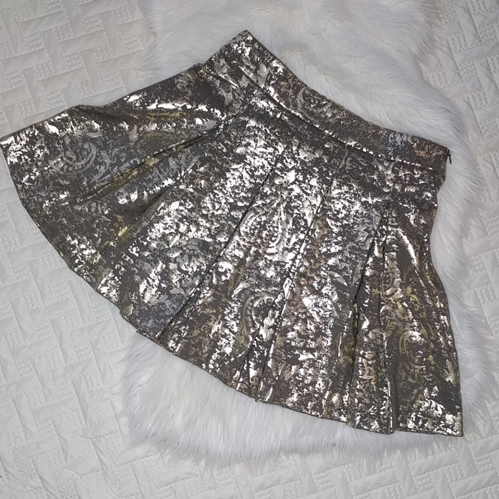 {mark.} Gorgeous Gold Pleated Skirt